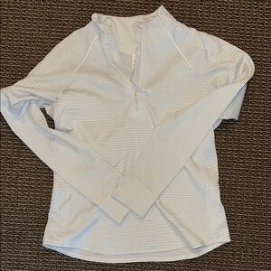 Lululemon Light Gray Long Sleeve Quarter Zip